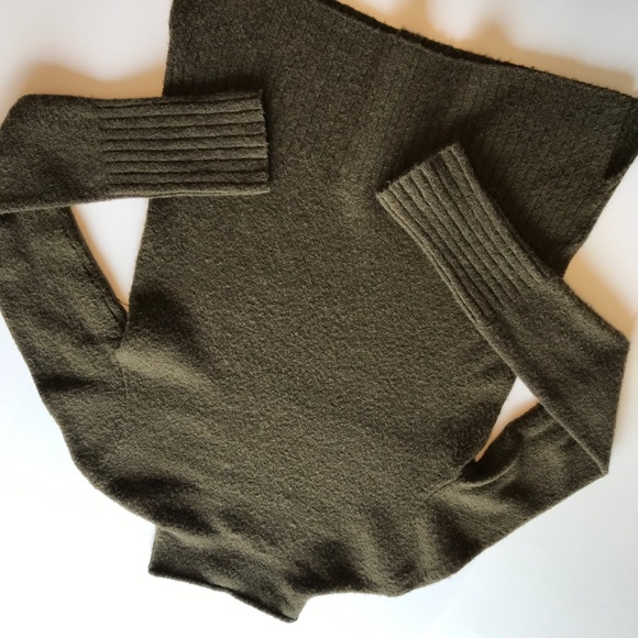 Madewell Inland Turtleneck Sweater in Coziest Yarn - Picture 5 of 8